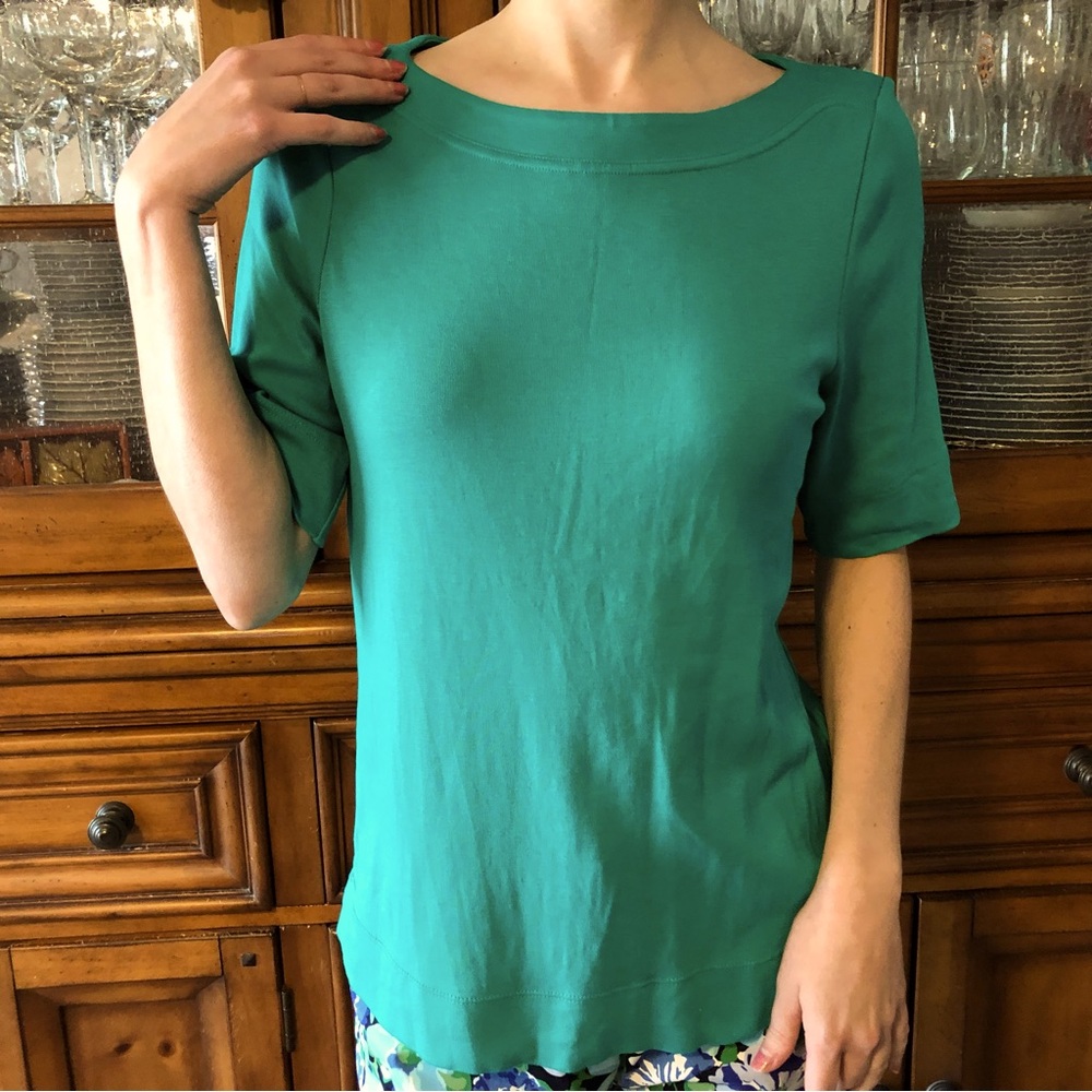 EUC Chico's Ultimate Tee